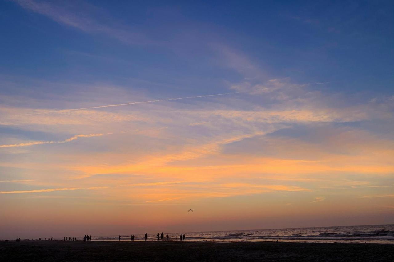 Nothing But Ocean In Forest Beach Hilton Head Island Exterior photo