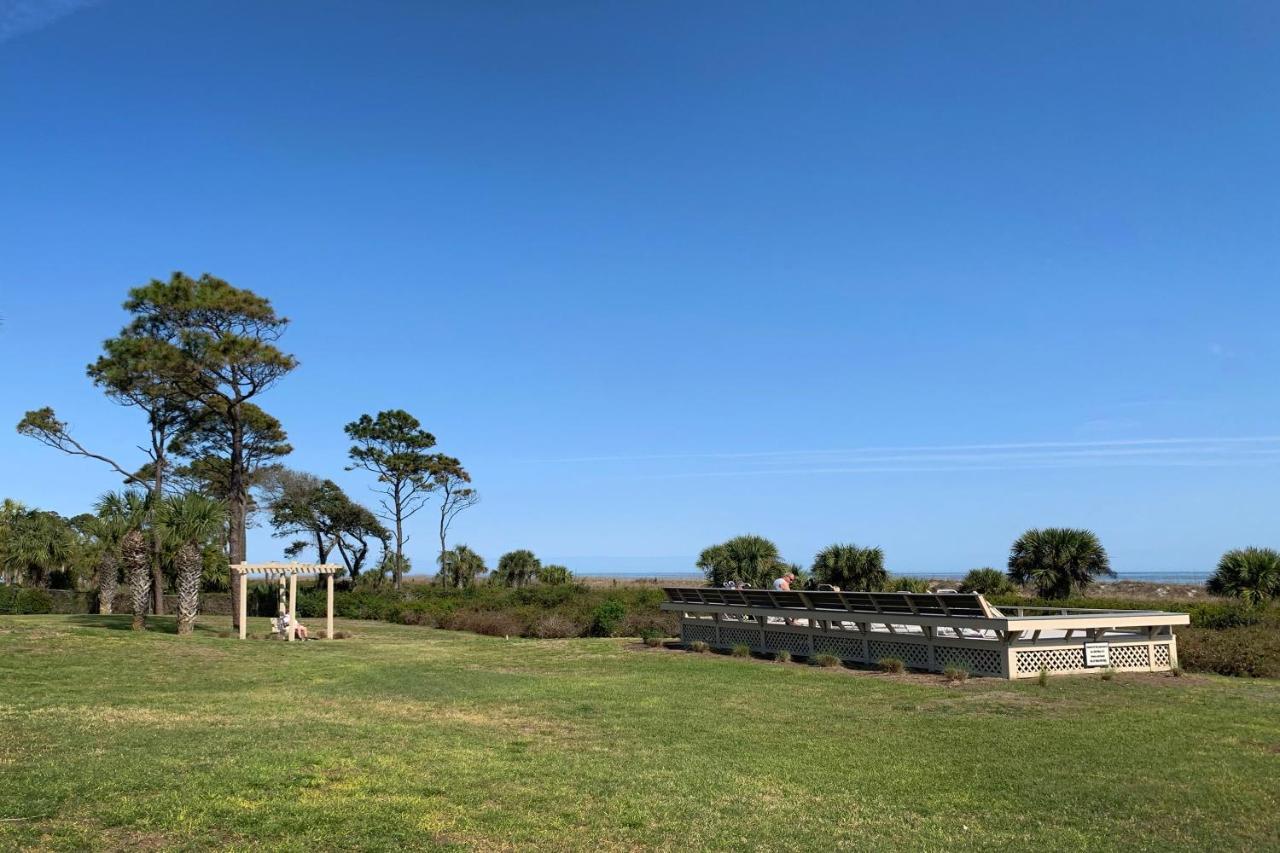 Nothing But Ocean In Forest Beach Hilton Head Island Exterior photo